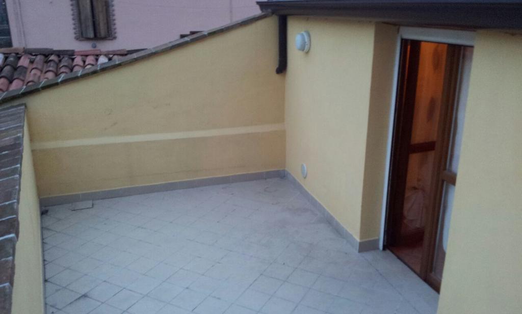Via Toscana House Parma Szoba fotó